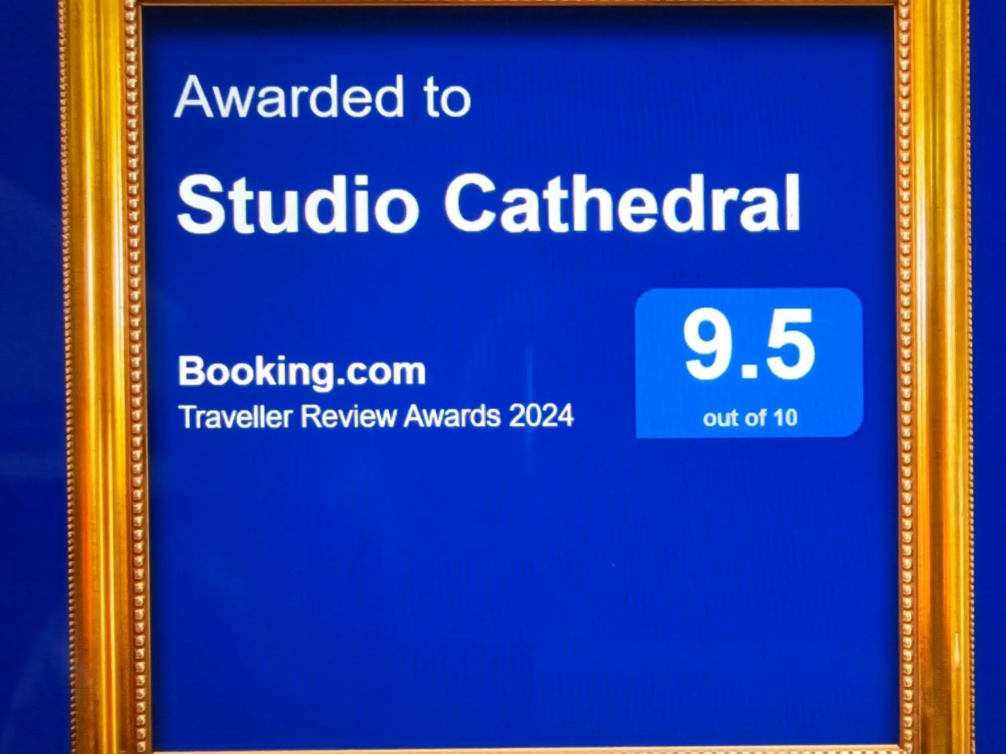 Studio Cathedral Brăila エクステリア 写真
